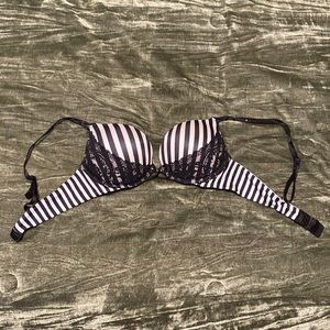 Victoria’s Secret Bombshell black & white bra 34A